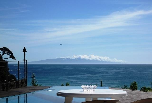 海と空、プール…
爽快感を味わう朝 / 2