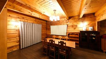 客室内のダイニングエリア / 4