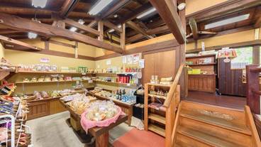 売店「柏林亭」② / 2