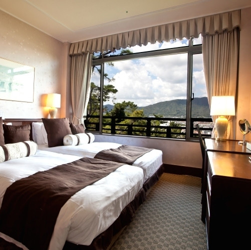 山側ツイン客室