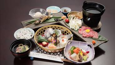 食事・飲み物 / 13