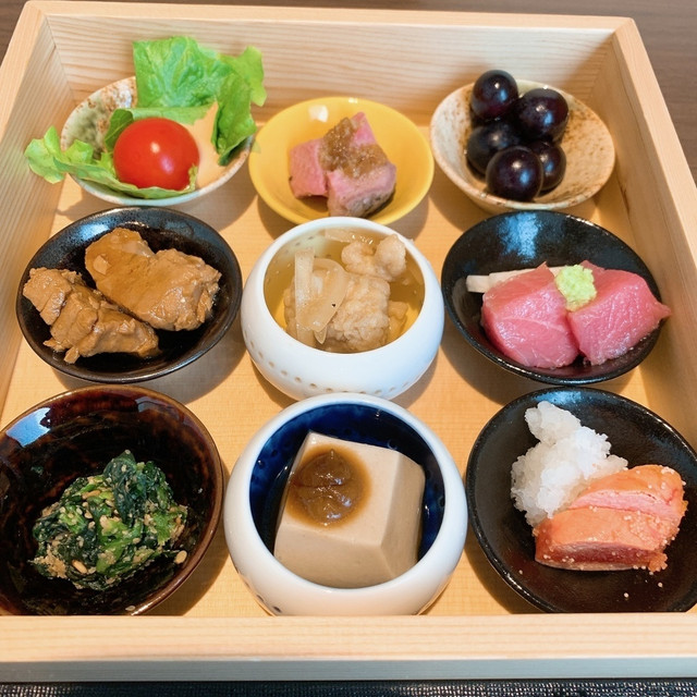 朝食