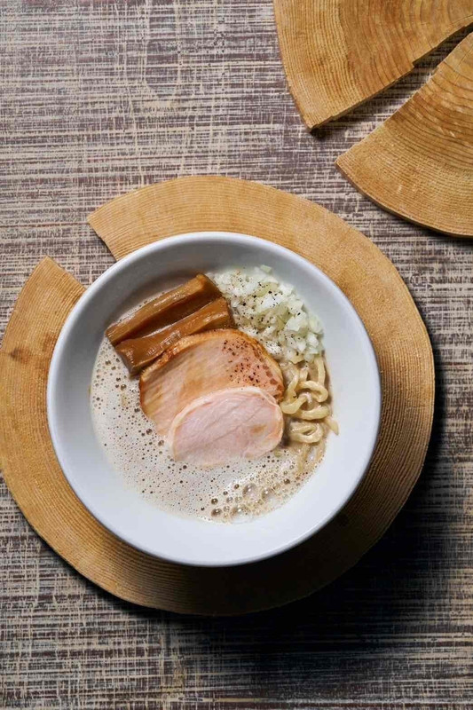 「OikeCafe」ラーメン