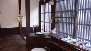 町屋一棟貸し（ベッド + 布団）