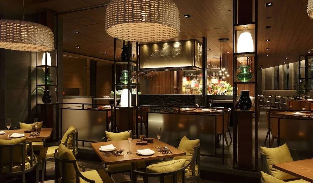 「ザ マーケット エフ」店内イメージ