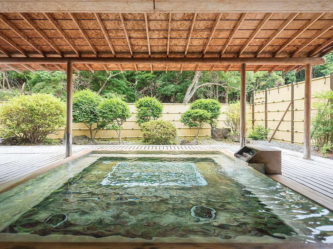 西伊豆クリスタルビューホテル（ニシイズクリスタルビューホテル） / 1