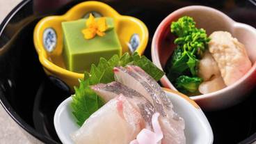 食事・飲み物 / 30