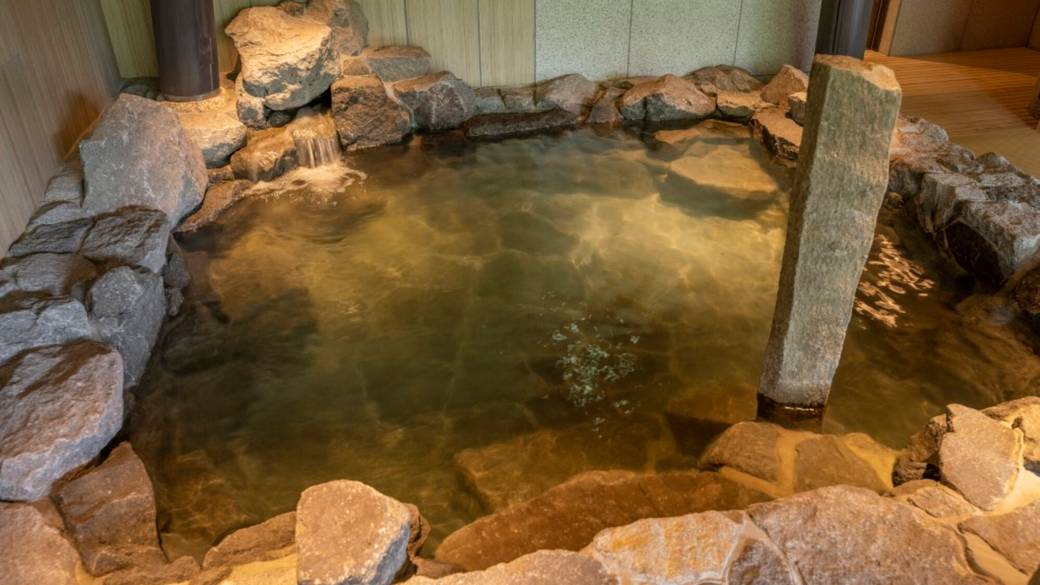 大浴場「岩蕗の湯」 岩風呂 / 4