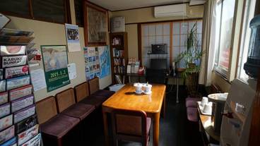 ロビーラウンジ / 3