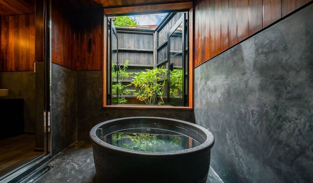 上原屋 百十のお風呂 / 2