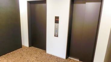 エレベーター / 1