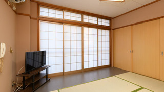 和室 共用バストイレ 3名用 禁煙