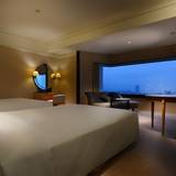 スーペリアルーム 出窓の夜景 / 3