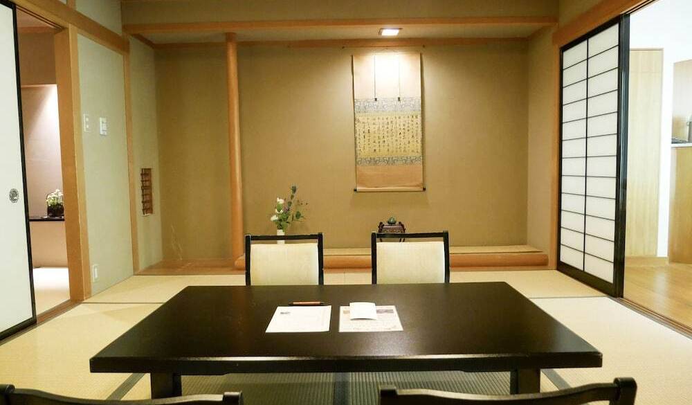 お鷹棟 和室 / 3