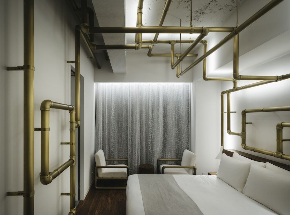 ”泊まれる美術館”で感性をブラッシュアップ。館内探索も楽しいアートなホテル4243154