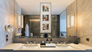 プレミア ルーム キングベッド 1 台