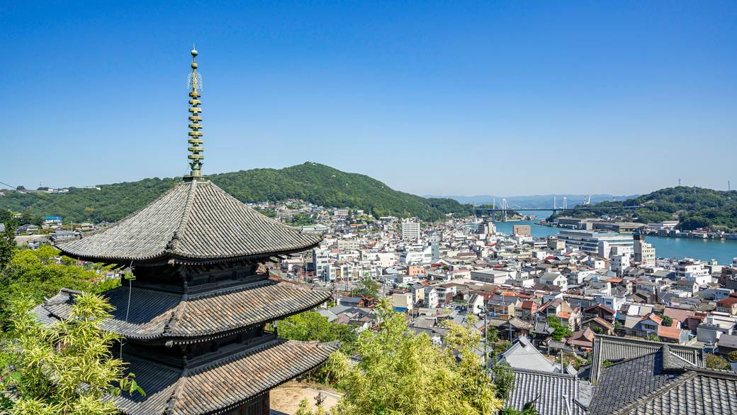 尾道の町並み　天寧寺三重塔 / 1