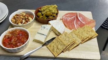 食事・飲み物 / 6