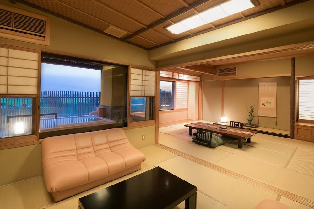 筑後川×耳納(みのう)連山の絶景を二人占め♡3847514