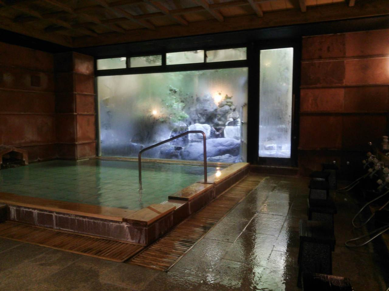 温泉と絶景と、土鍋コシヒカリの朝食がいただける宿3968115