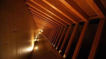 チェックイン / チェックアウト キオスク / 1