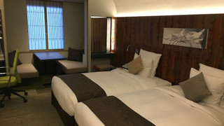 スタンダード ルーム シングルベッド 2 台 (Stocked Minibar)