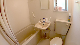 [隠れ家] 3号店のカップルタイプ (セミダブルベッド2台)