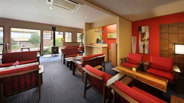 ロビーラウンジ / 4