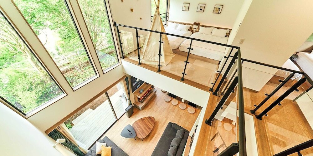 南館客室 吹き抜け一例