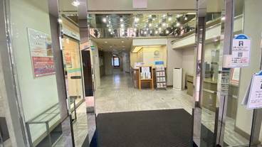 内部エントランス / 3