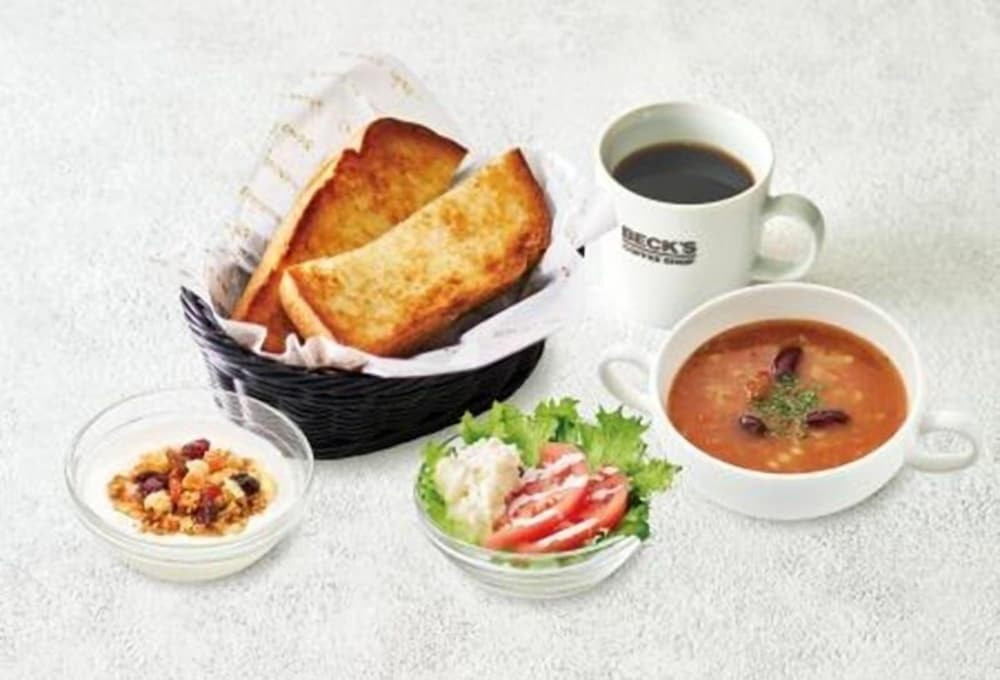 朝食