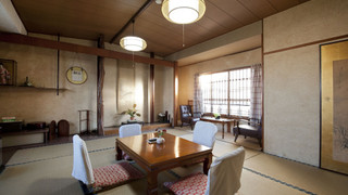 和室 11畳 (トイレ付禁煙) 最大4布団