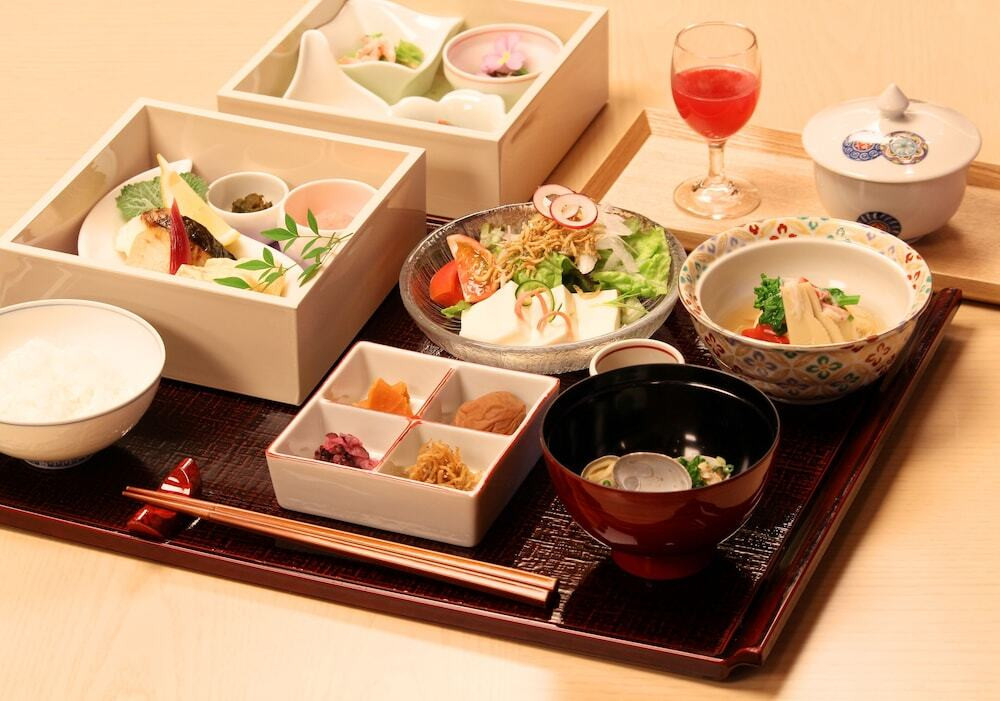 朝食