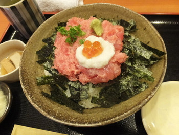 「さくら井」料理 1105745 鮪中落ちとろろ丼
