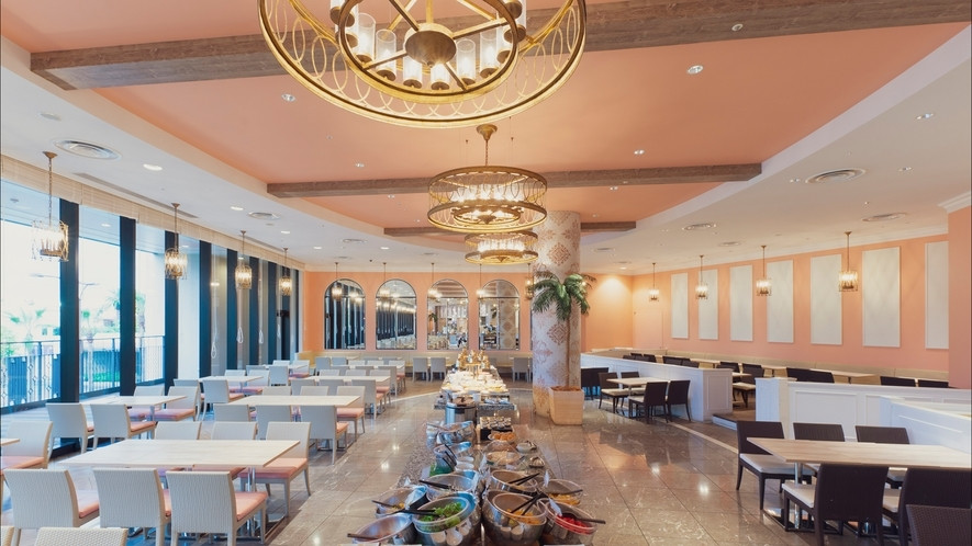 USJエントランスの目前・パークを眺めるビューバス4090870