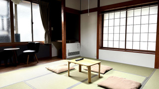 和室8畳 シャワー・トイレ, 洗面台付き (駐車場提供なし)