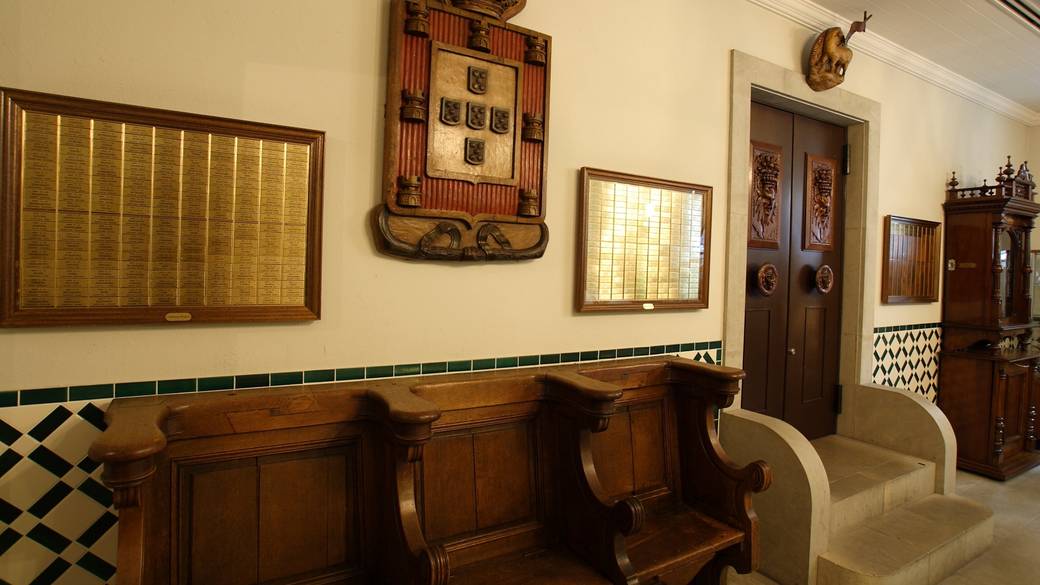 チャペルの前の待合スペース / 4