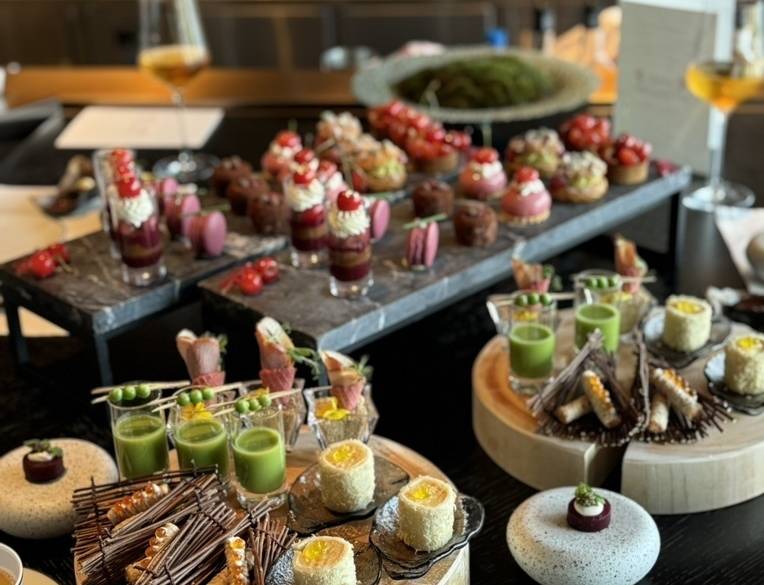 アフタヌーンティー① / 1