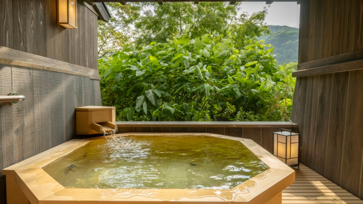 貸切露天風呂「静」