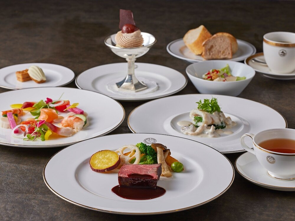 箱根宮ノ下に佇む、日本有数の名門クラシックホテル3558363