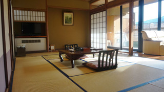 和室 露天風呂付 山側『四季彩』 (2食付き、スペシャルセットディナー)