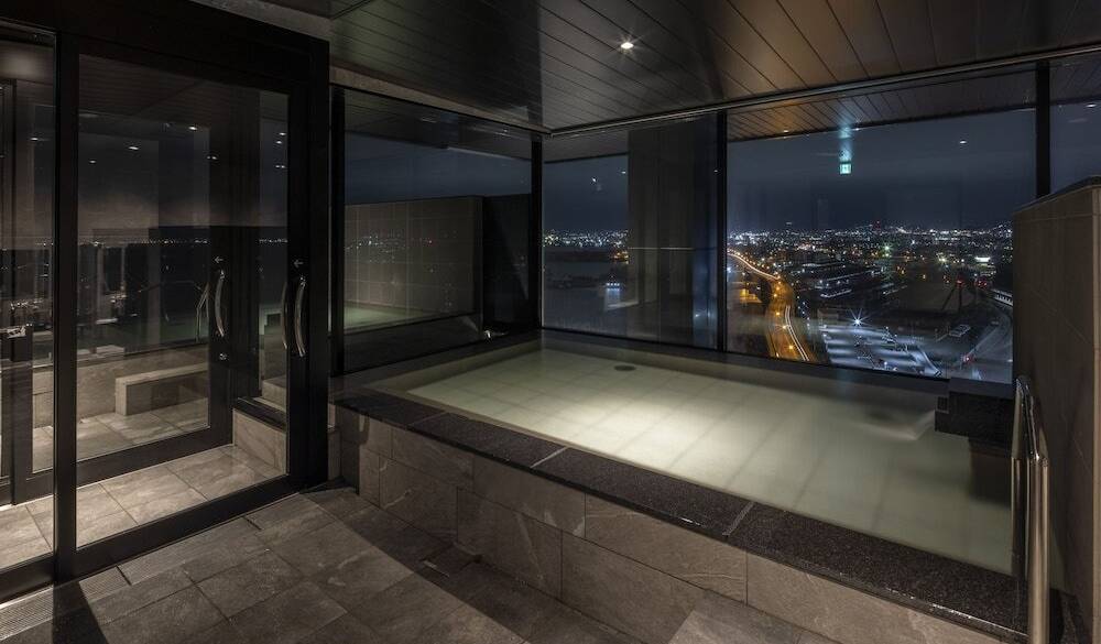 大浴場「灯の湯」 / 1