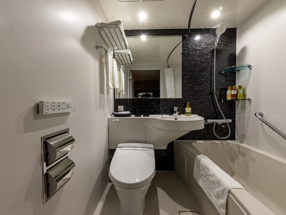 一般客室／浴室一例