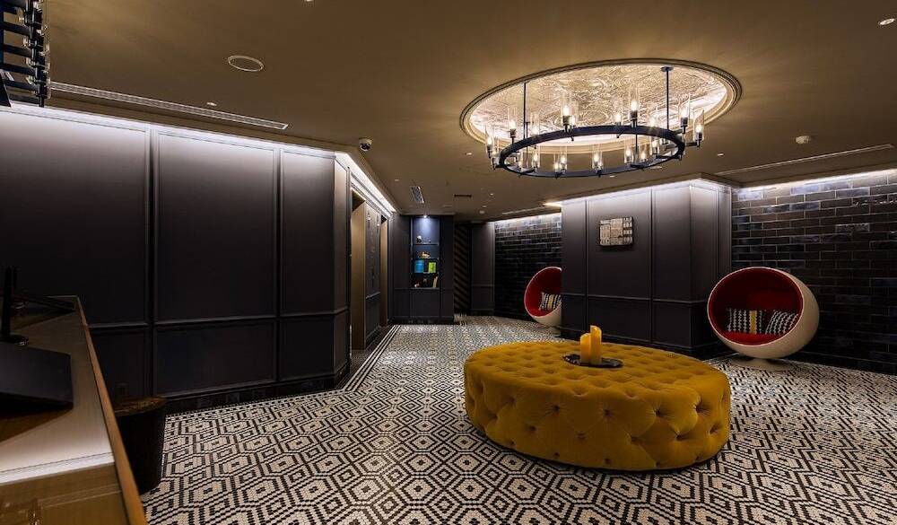 クラシック×北欧の
心地よいホテルへ / 1