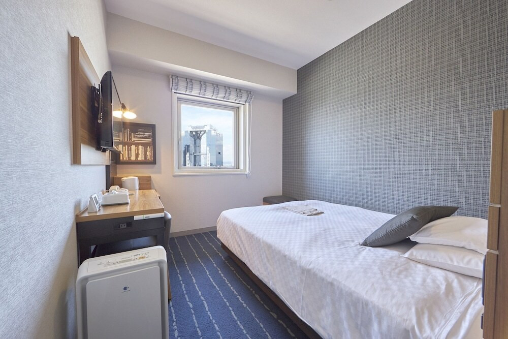 ホテル周辺の飲食店も充実♪朝は焼き立てのクロワッサンを頬張って4256491