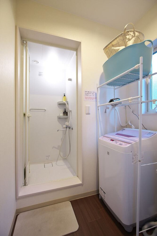 バスルームのシャワー