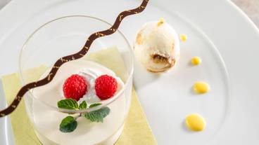 食事・飲み物 / 3