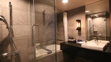 デラックスツインのバスルーム / 4