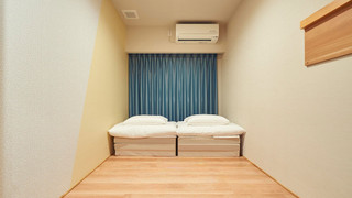 【女性限定】プライベート ツインルーム  共用バスルーム