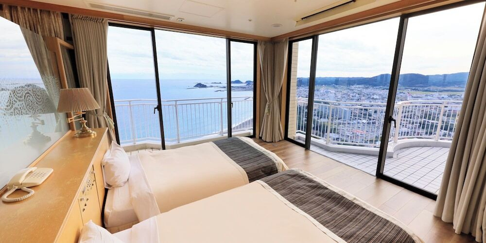 海辺の街で暮らすように滞在する、コンドミニアムタイプのホテル4229355